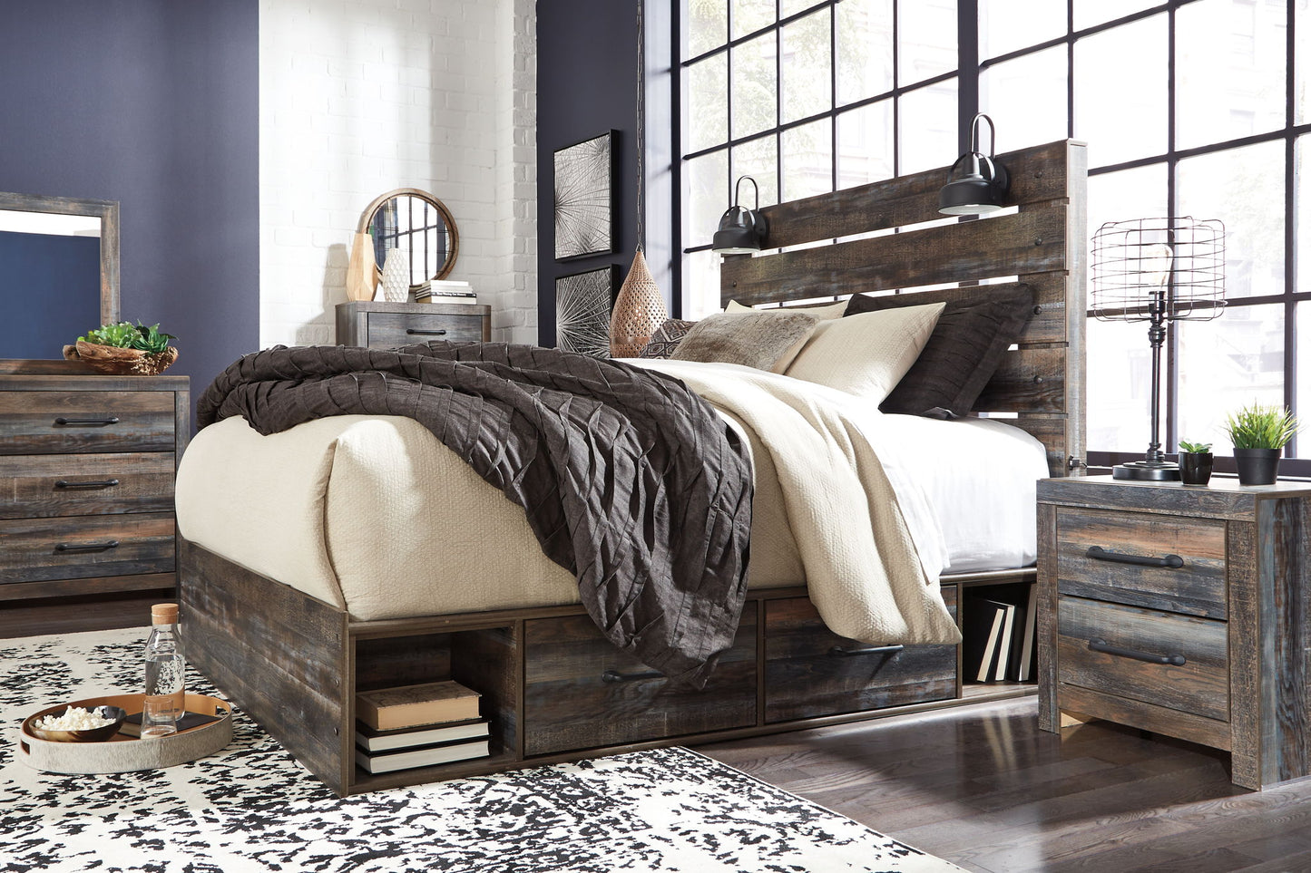 Drystan - Panel Bed