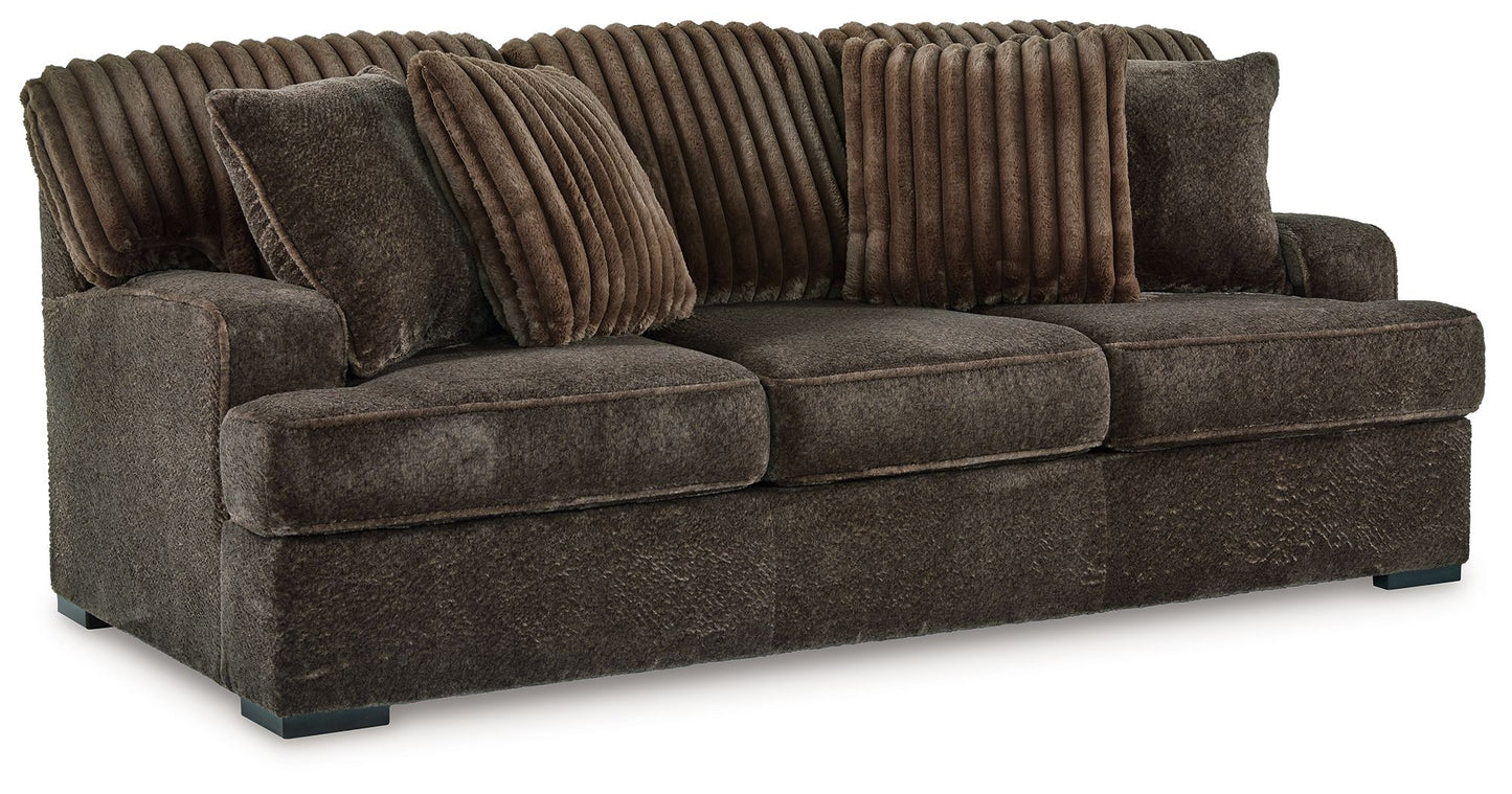 Aylesworth - Sofa - Chocolate