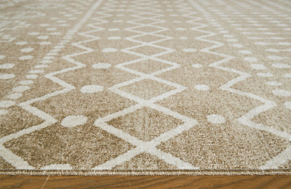 Bunchly - 5' x 7' Rug - Tan / Brown / Cream