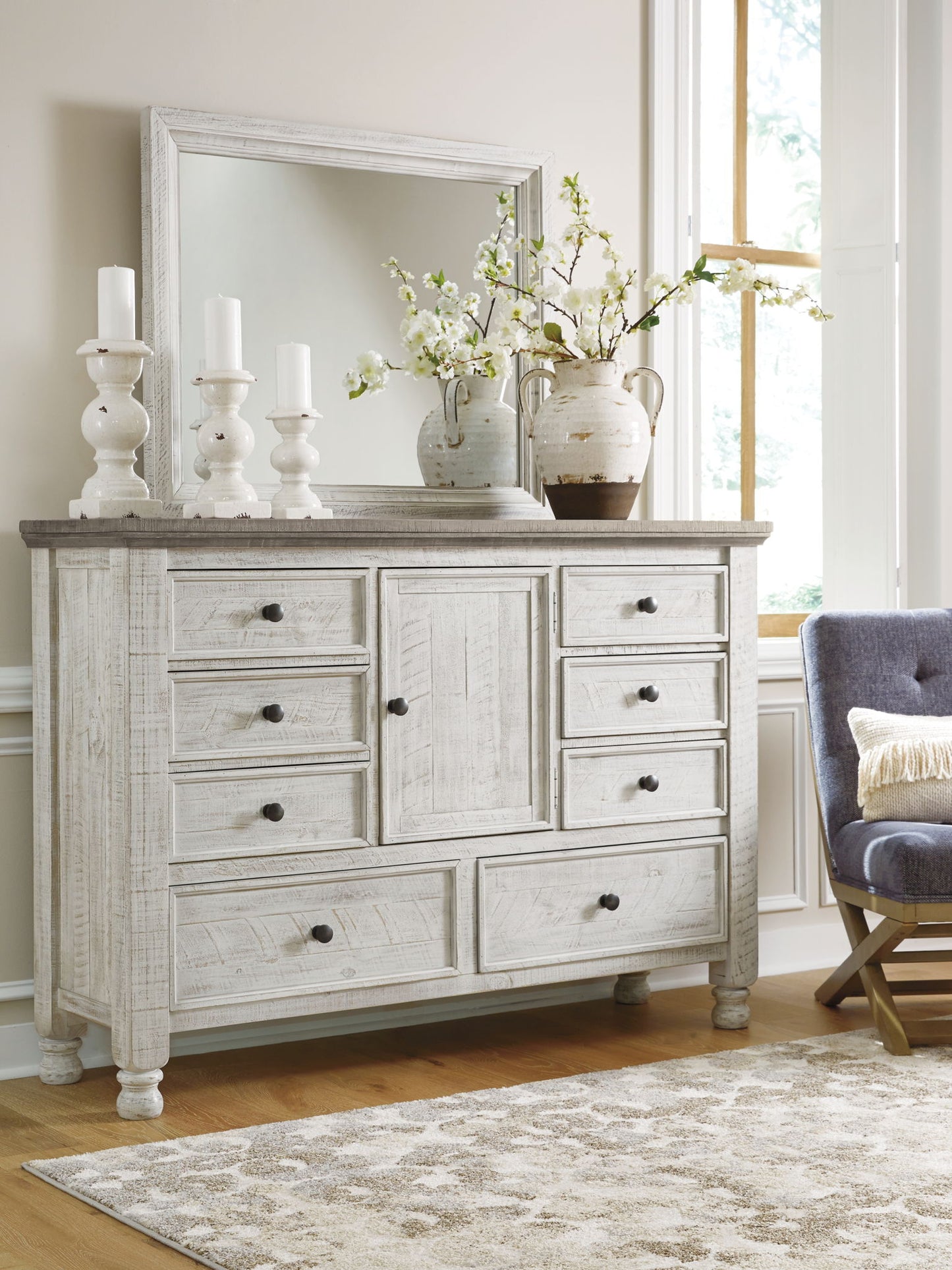 Havalance - Dresser